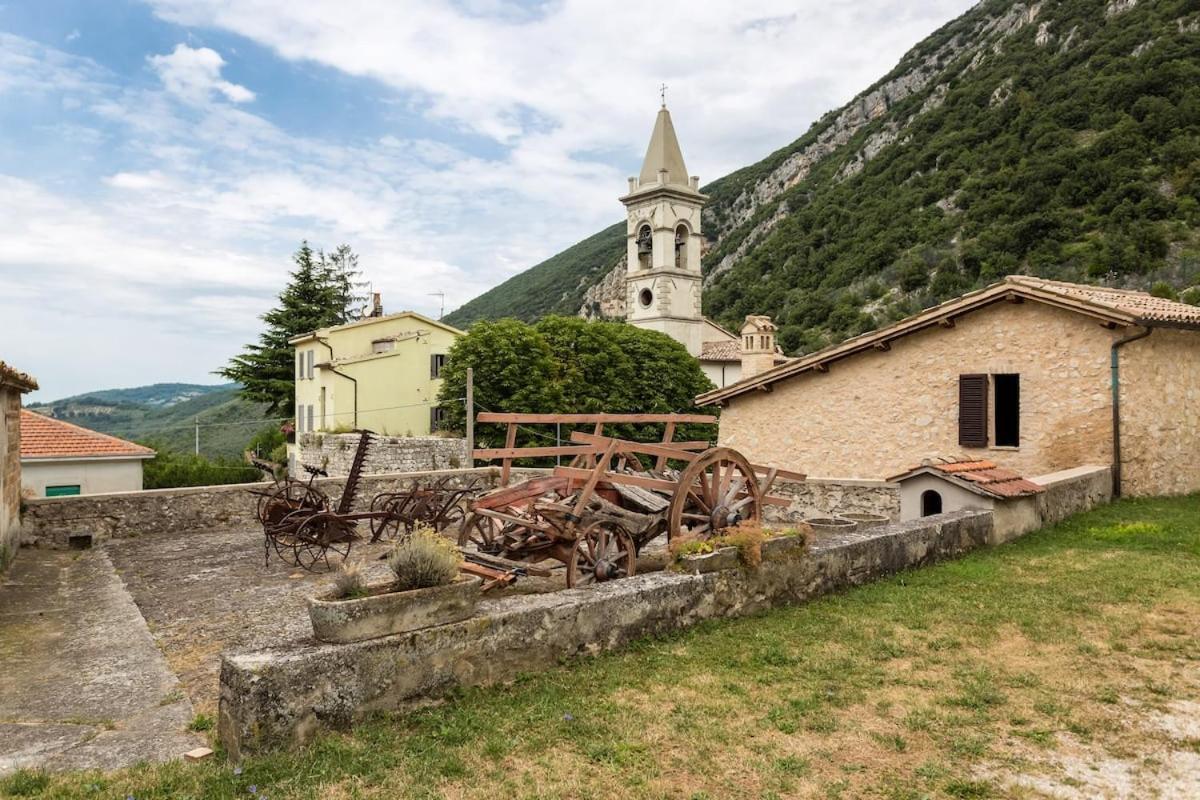 Casa Ridente Nella Valle Del Menotre Con Giardino Pale Zewnętrze zdjęcie