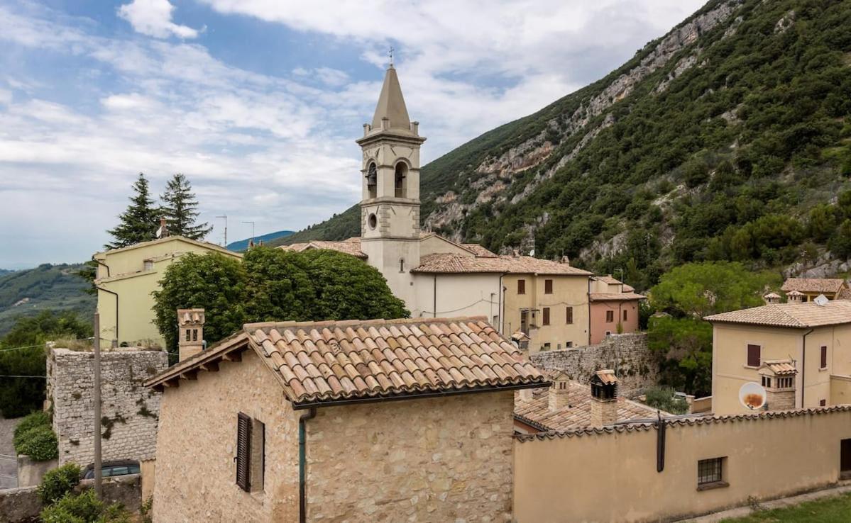 Casa Ridente Nella Valle Del Menotre Con Giardino Pale Zewnętrze zdjęcie